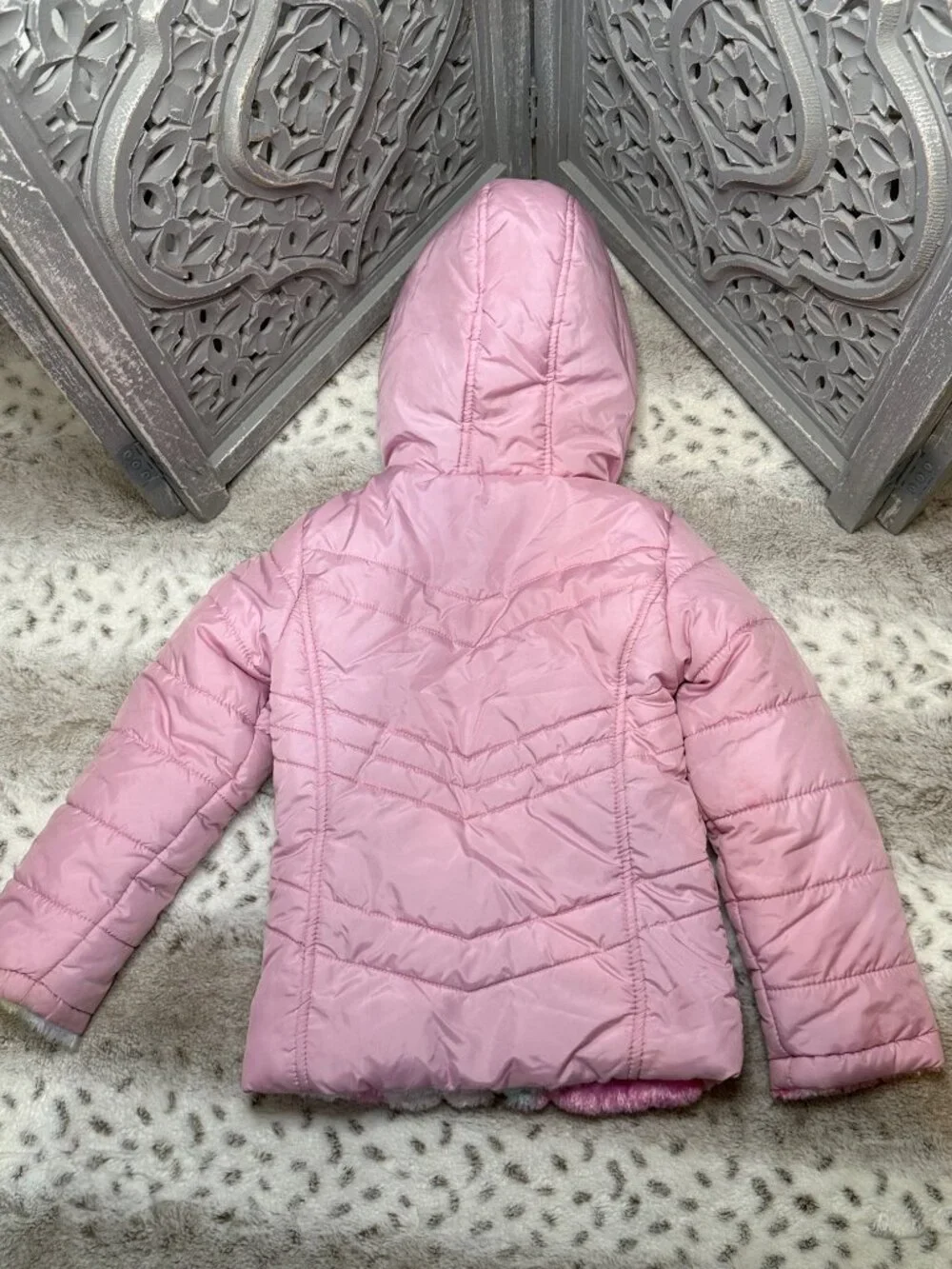 Maddeen Girl reversible rainbow faux fur puffer jacket size 6 magical fairycore